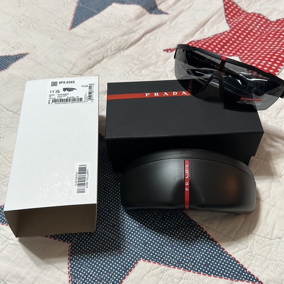 PRADA SUNGLASSES - Picture 3 of 8